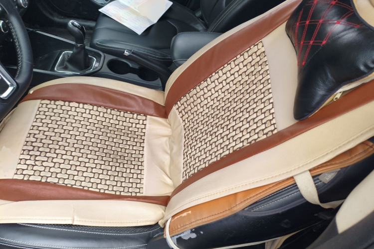 Used Dongfeng Fengon 580 2016 1.8L Manual Comfort Model Driver Seat