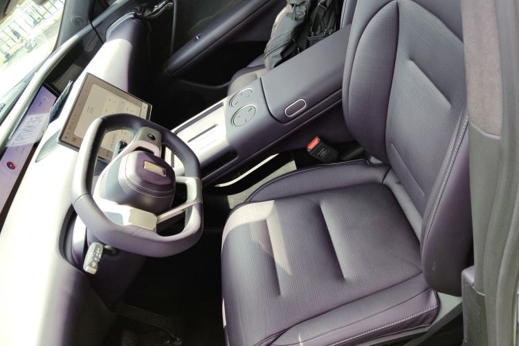 Used Avatr 07 2024 Max Extended-Range Edition Left Front Seat