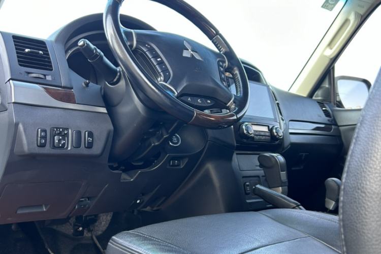 Used Mitsubishi Pajero (Parallel Import) 2018 V87 3.8L 3-Door GLS U.S.-Spec Model