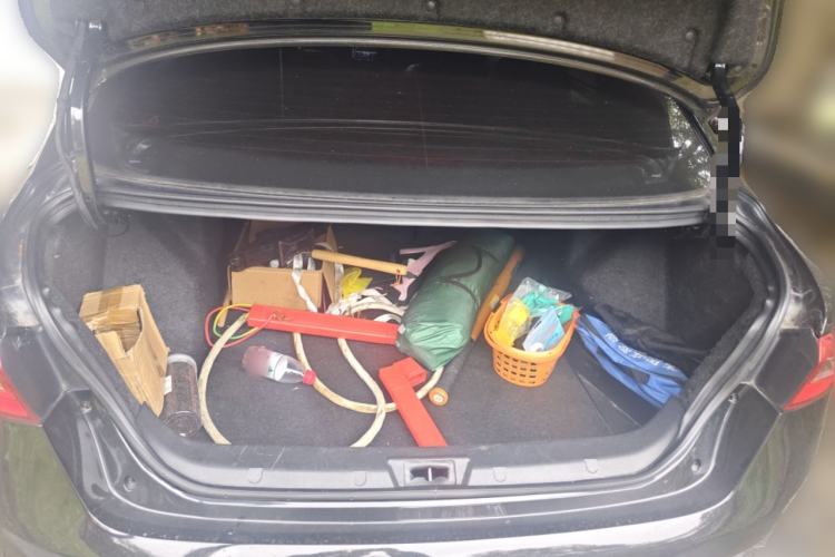 Used Zotye Z300 2014 New Vision 1.5L Manual Luxury Model Trunk