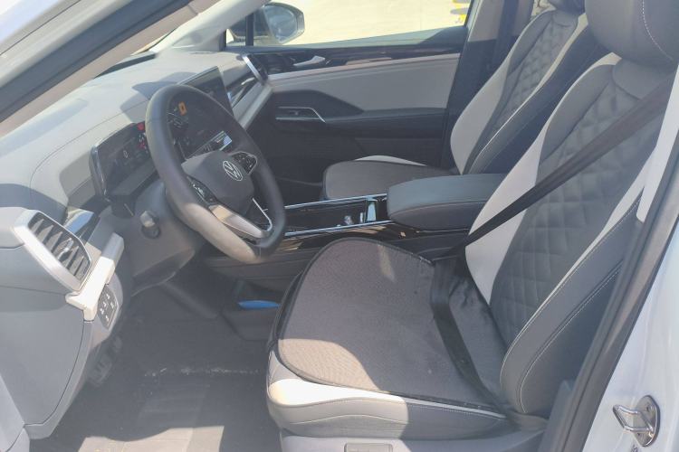 Used Volkswagen ID.6 CROZZ 2022 Long-Range PRO Edition Left Front Seat