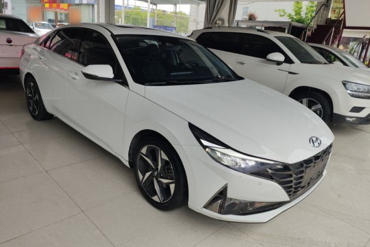 Used Hyundai Elantra 2021 1.5L CVT LUX Prestige Edition Exterior 1