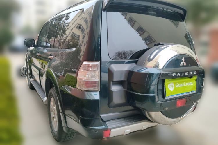 Used Mitsubishi Pajero 2012 3.0L Elite Edition
