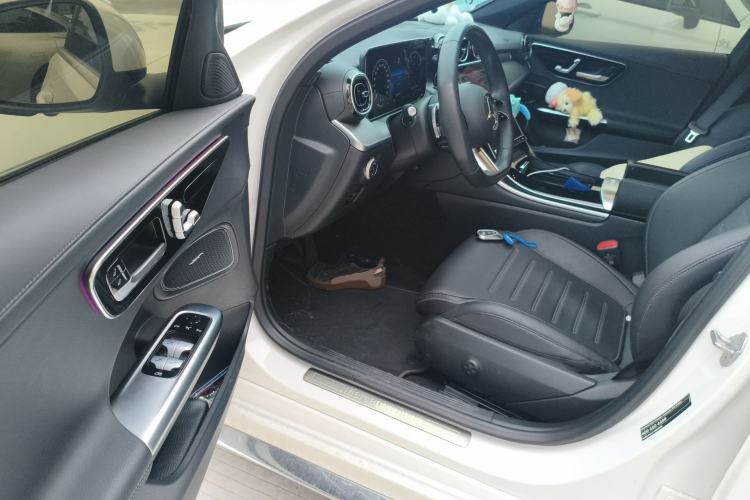 Used Mercedes-Benz C-Class 2023 Revised C 200 L Sport Edition Driver Seat