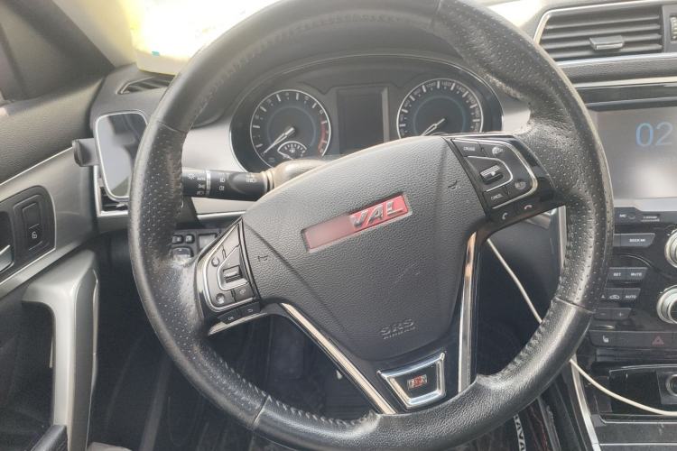 Used Haval H2 2014 1.5T Manual Two-Wheel Drive Prestige Edition Steering Wheel