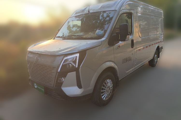 Used Dongfeng Yufeng 2023 V9+ 2.3T Manual Front-Drive Van Long Wheelbase Mid-Roof 3-Seater