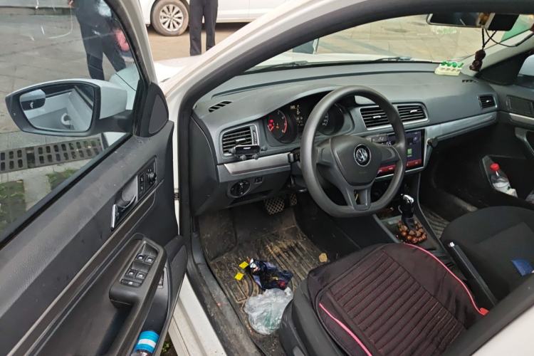 Used Volkswagen Lavida 2015 1.6L Automatic Fashion Edition Driver Seat