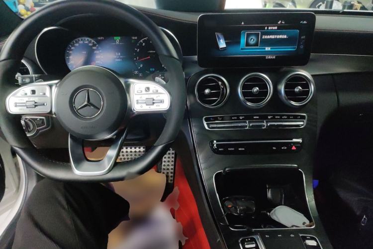 Used Mercedes-Benz C-Class 2022 Refreshed C 260 Coupe Interior 2