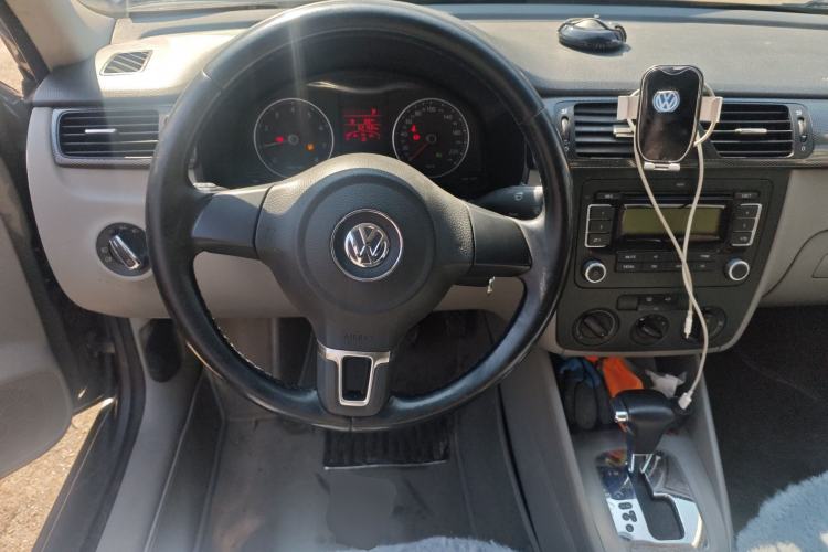 Used Volkswagen Bora 2012 1.6L Automatic Comfort Edition Steering Wheel