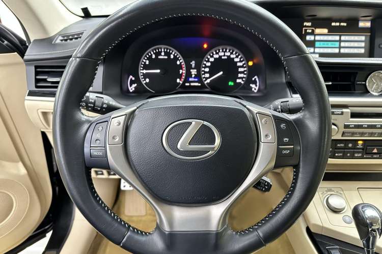 Used Lexus ES 2013 250 Elite Edition
