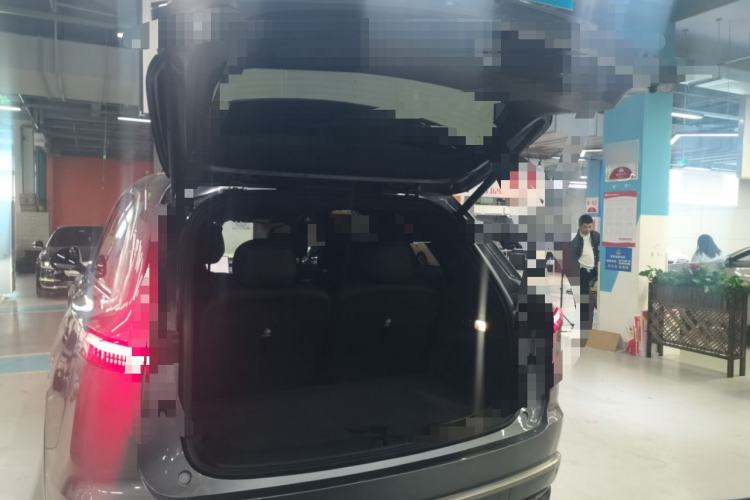 Used ONVO Luxeed L90 2025 Model—Ultra Six-Seater Version Trunk