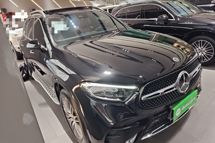 Used Mercedes-Benz GLC 2023 GLC 300 L 4MATIC Dynamic Edition 5-seater Front Right 45 Deg