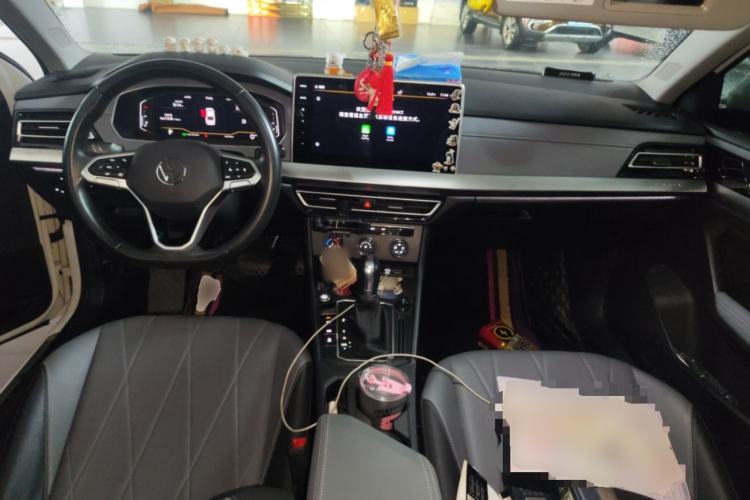 Used Volkswagen Lavida 2023 1.5L Automatic Starry Sky 5 Million Edition Center Console