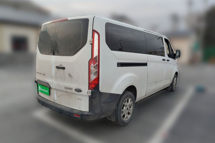 Used Ford Transit 2020 2.0T Gasoline Automatic Multi-Function Commercial Vehicle Mid-axle Low-roof Design with Dual Rear Doors Meeting China VI Emission Standards