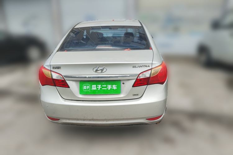 Used Hyundai Celesta 2011 1.6L Manual Luxury Model Rear
