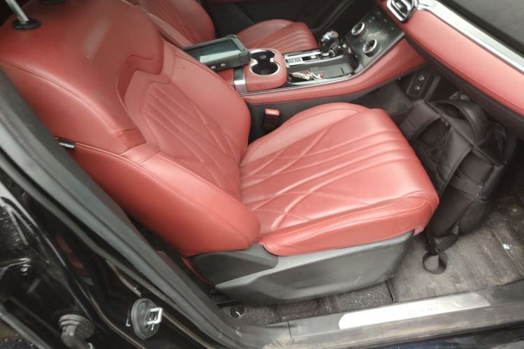 Used JETOUR X70 PLUS 2025 1.5T ZhiZhen Pailong Edition 7-Seater