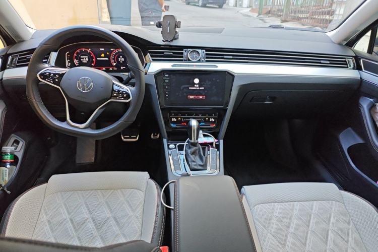 Used Volkswagen Magotan 2023 2 Million Units Commemorative Edition 330TSI DSG Luxury Version