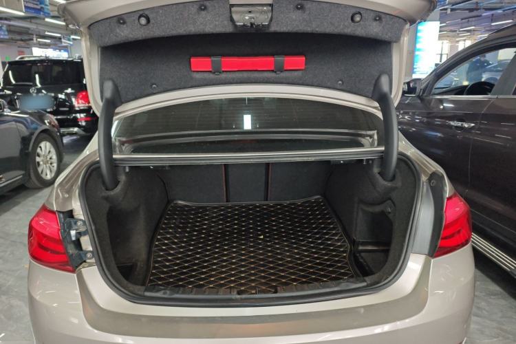 Used BMW 3 Series 2018 320Li Fashion Model
