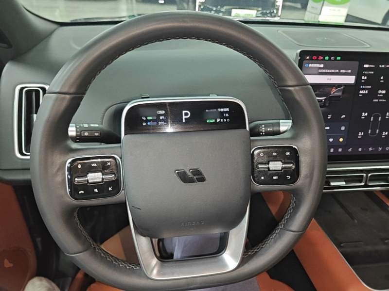 Used Li Auto L8 2023 Air model — 10