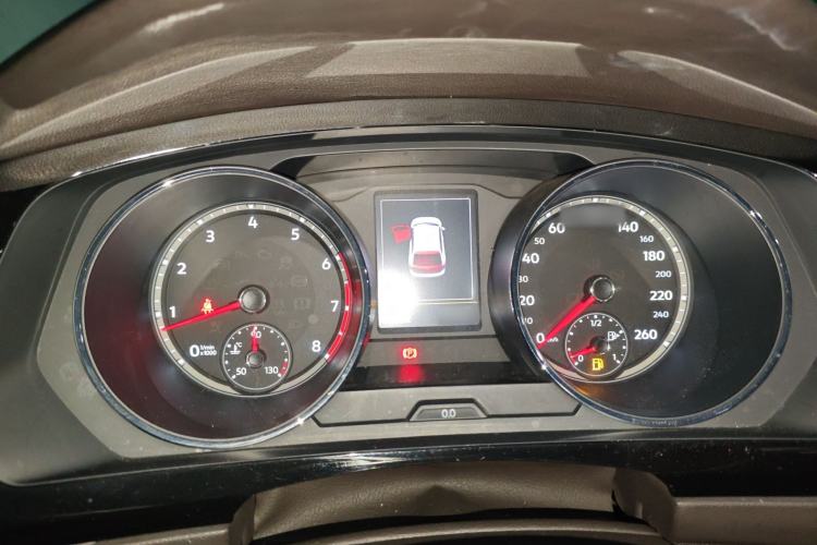 Used Volkswagen Tiguan L 2017 330TSI Automatic Two-Wheel Drive Luxury Edition
