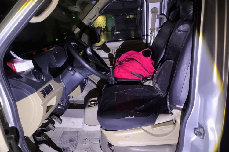 Used Dongfeng Xiaokang C37 2015 1.5L Luxury Version II DK15-06 Left Front Seat