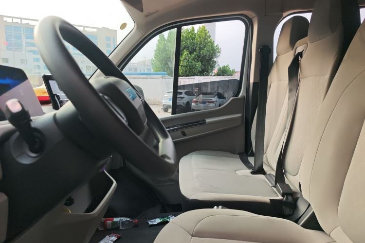 Used JMC E Fushun 2025 Model, Open Window Version, 53.58 kWh, Mid-axle, Mid-roof