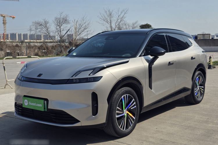 Used Lynk & Co 08 EM-P 2023 120km Long-Range Halo