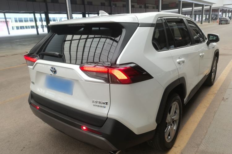 Used Toyota RAV4 2021 Revised Version Dual-Motor Hybrid 2.5L E-CVT Two-Wheel Drive Elite Edition
