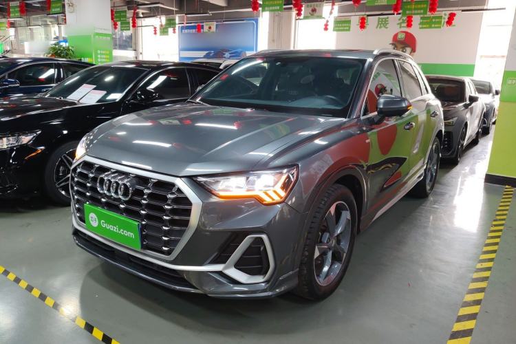 Used Audi Q3 2019 35 TFSI Fashion Dynamic Model