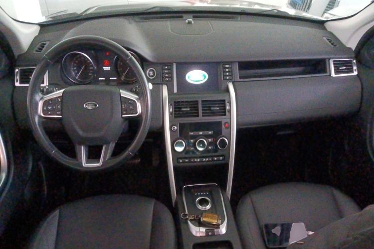 Used Land Rover Discovery Sport 2019 240 PS SE Version China V Standard