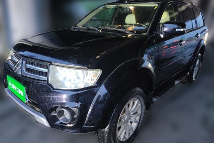 Used Mitsubishi Pajero Sport 2013 3.0L Automatic Two-Wheel Drive Luxury Edition