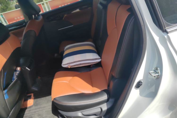 Used Toyota Highlander 2024 2.5L Smart Electric Hybrid Dual-Motor Two-Wheel-Drive Elite Edition 5 Seats