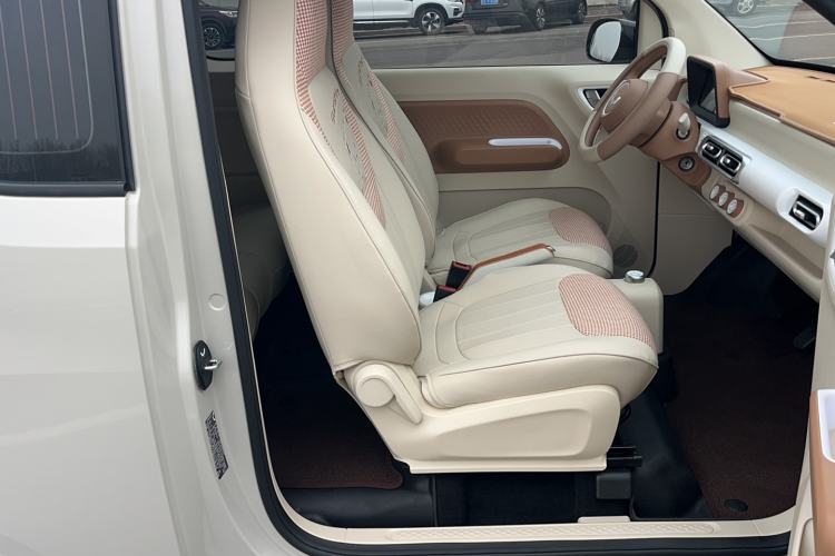 Used Wuling Hongguang MINIEV 2024 3rd Generation 215km Youth Edition
