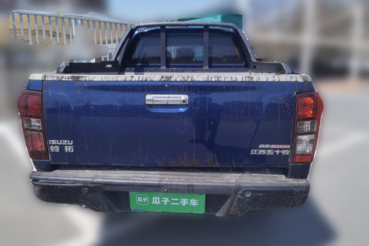 Used Isuzu D-MAX 2020 2.5T 4WD Manual Navigation Version China VI Standard Extended Length JE4D25Q6A Rear