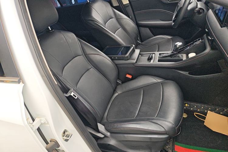 Used Roewe i5 2023 1.5L CVT Luxury Edition Right Front Seat