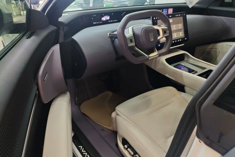 Used Avatr 12 2025 Ultra Extended-Range Edition
