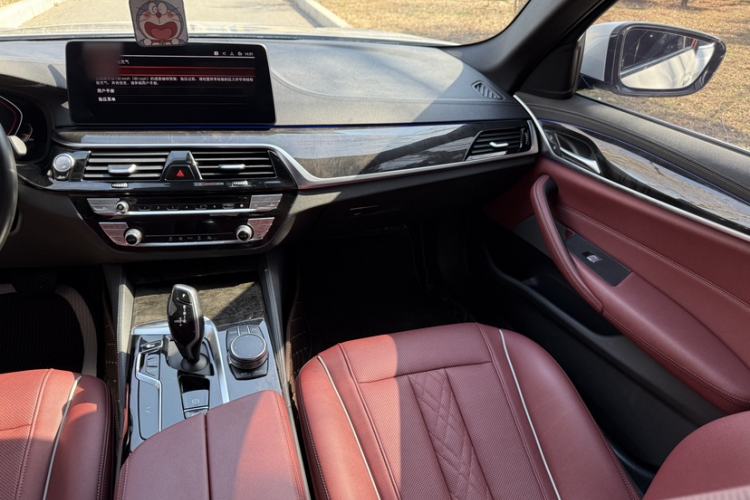 Used BMW 5 Series 2022 Second Facelift 525Li M Sport Package
