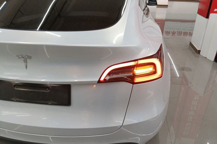 Used Tesla Model Y 2021 Standard Range Rear-Wheel Drive Version