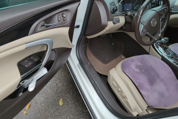 Used Buick Regal 2014 2.0L Elite Fashion Edition Driver Seat