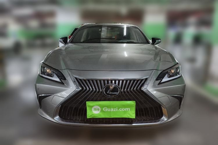 Used Lexus ES 2018 200 Excellence Edition China V Standard
