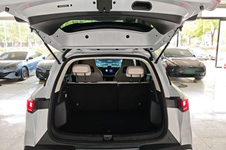 Used BYD Yuan UP 2024 401 km Active Version
