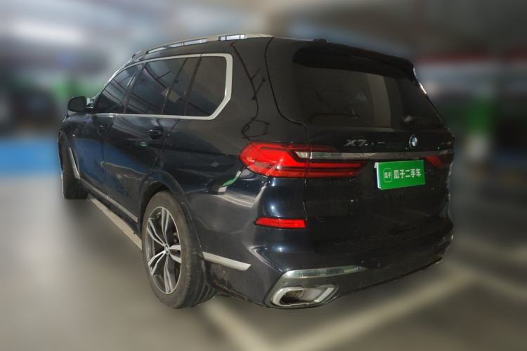 Used BMW X7 2019 xDrive40i Luxury Package with Leading Features
