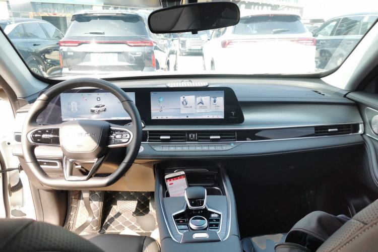 Used Chery Tiggo 8 PRO 2025 290T Two-Wheel Drive Comfort Edition