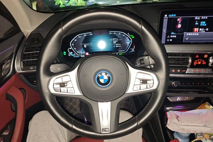 Used BMW iX3 2024 Leading Type Steering Wheel