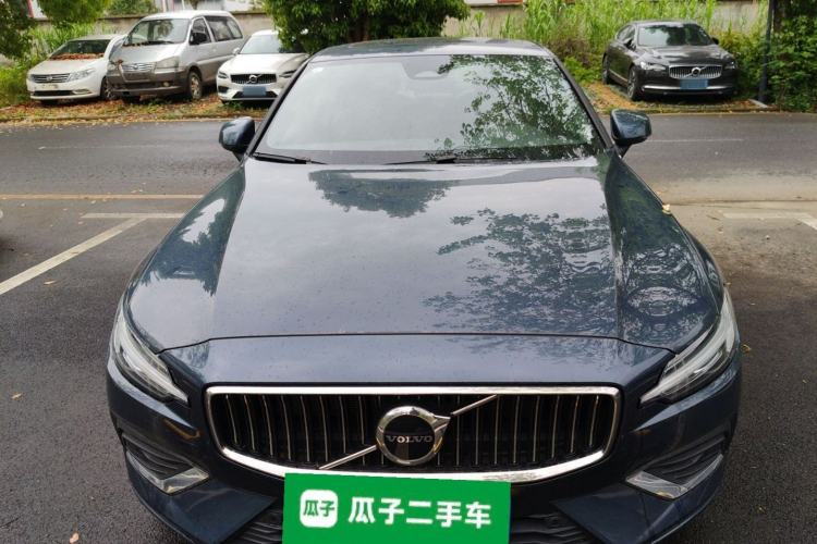 Used Volvo S60 2025 B4 Zhiyuan Luxury Edition Front
