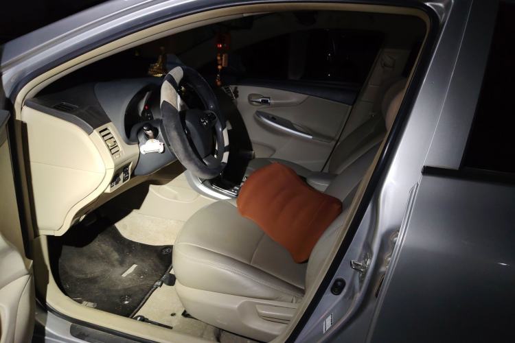 Used Toyota Corolla 2011 1.6L Automatic GL Sunroof Version