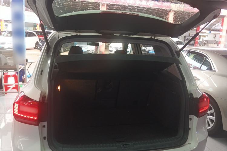 Used Volkswagen Tiguan 2013 1.8TSI Automatic Two-Wheel Drive Luxury Model Trunk