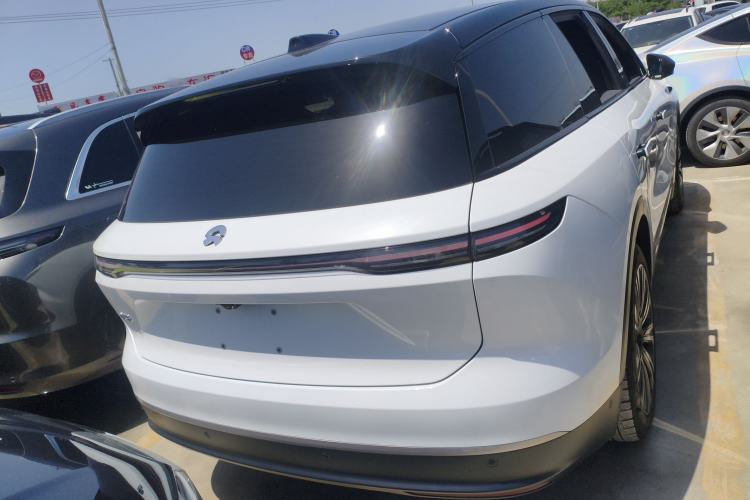 Used Nio ES8 2023 75 kWh Rear