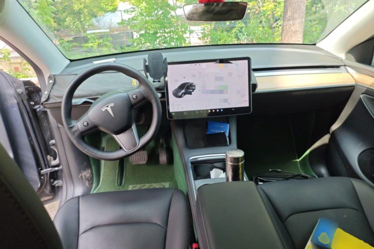 Used Tesla Model Y 2021 Long-Range All-Wheel-Drive Version 3D7
