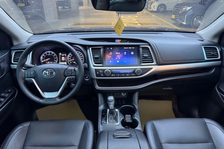 Used Toyota Highlander 2021 2.0T Four-Wheel Drive Luxury Edition 7 Seats Interior 1